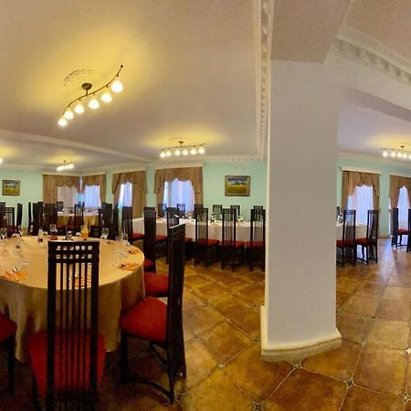 Pilo Lala Hotel Lushnjë Extérieur photo
