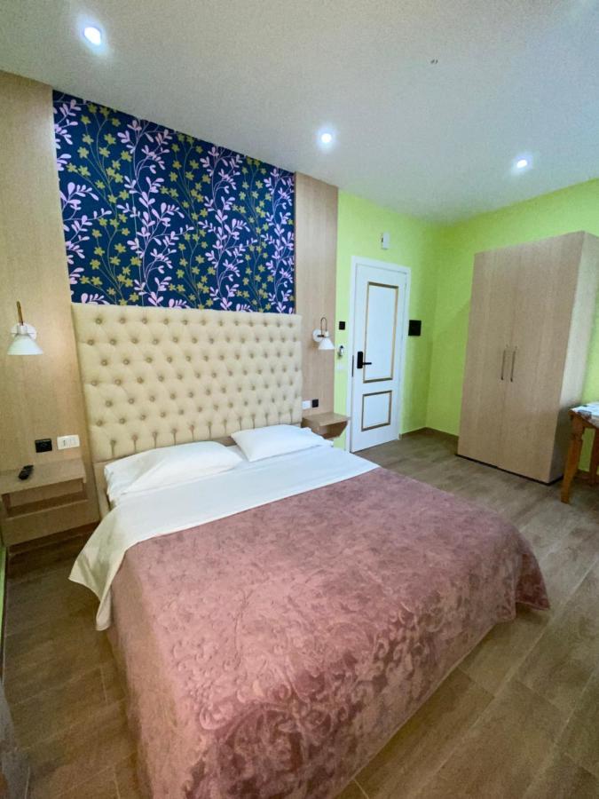 Pilo Lala Hotel Lushnjë Extérieur photo