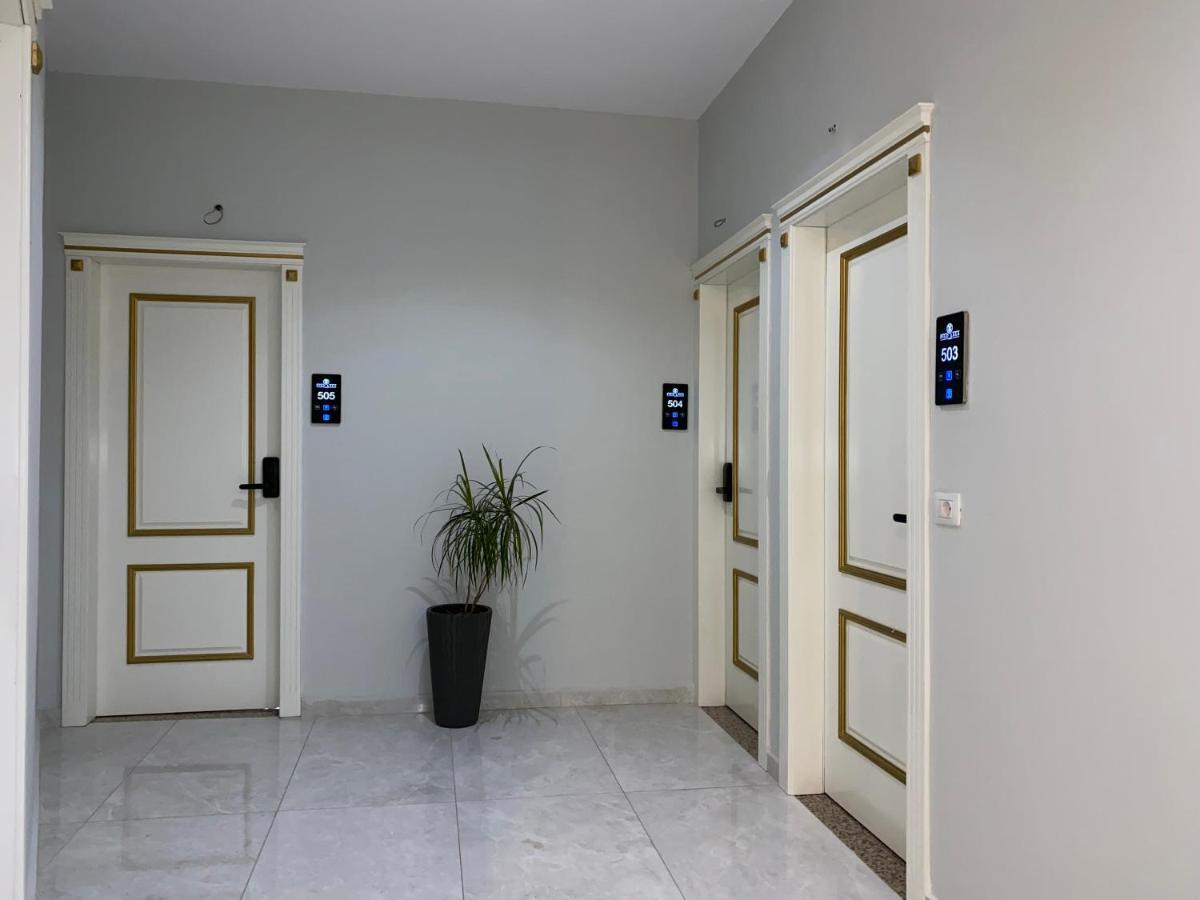 Pilo Lala Hotel Lushnjë Extérieur photo